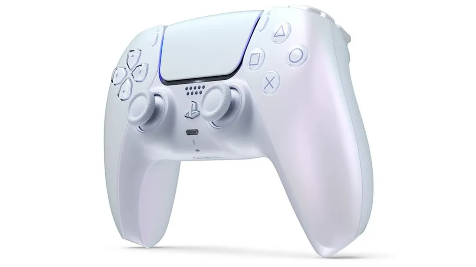 PS5 DualSense Chroma Pearl — produktfoto