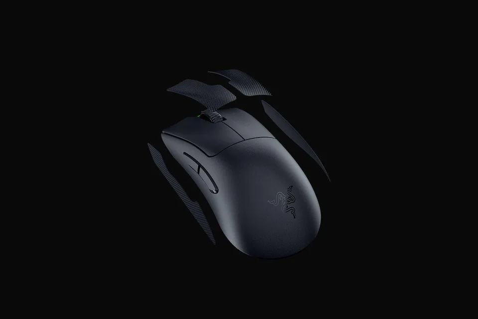 Razer DeathAdder V3 Pro Wireless - Ultralet Gamingmus med 30K Optisk Sensor (Sort) — produktfoto