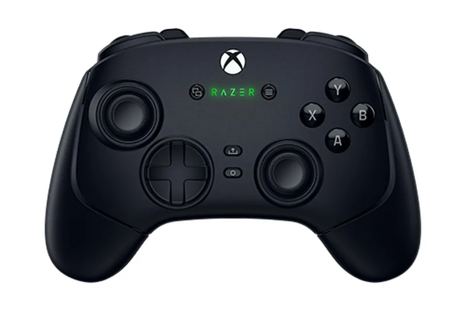 Razer - Wolverine V3 Pro - Trådløs Gaming Controller til Xbox & PC (Sort) — produktfoto