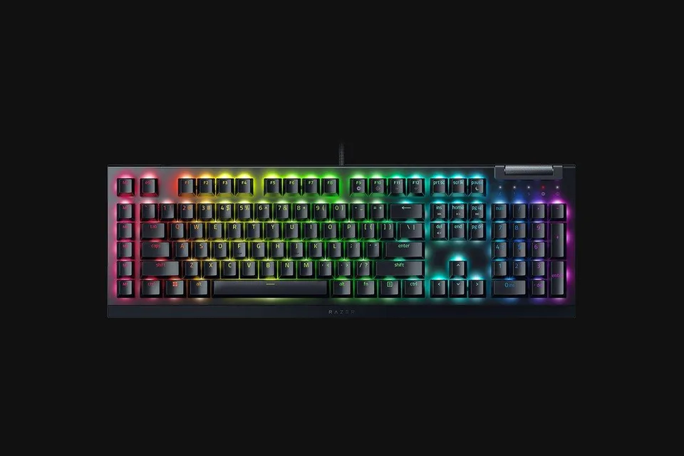 Razer BlackWidow V4 X Green Switch - Nordic Tastatur — produktfoto