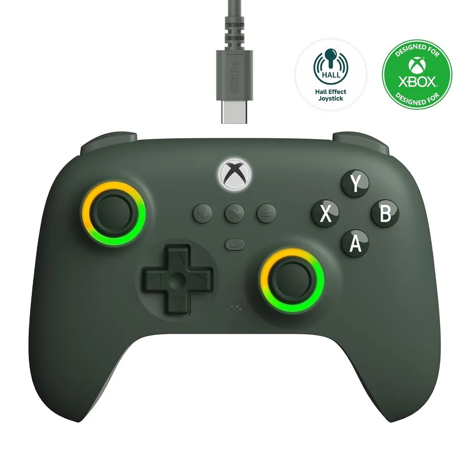 8BitDo Ultimate C Wired - Xbox/PC-controller, mørkegrøn — produktfoto